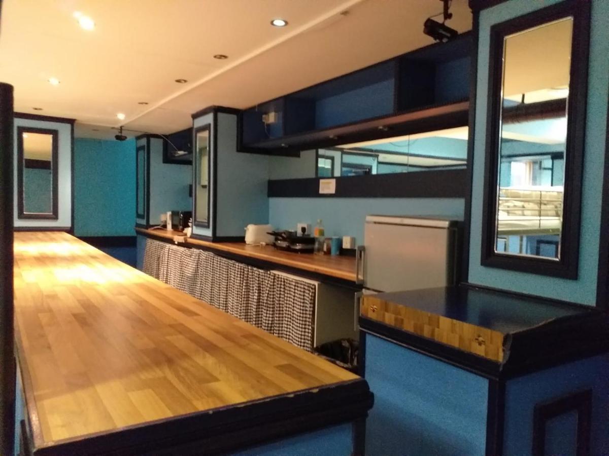 The Queens Hostel Londres Extérieur photo